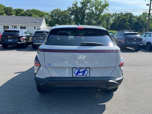 Cyber Gray Metallic 2026 Hyundai KONA SEL Sport