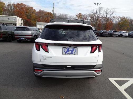 2026 Hyundai TUCSON SEL