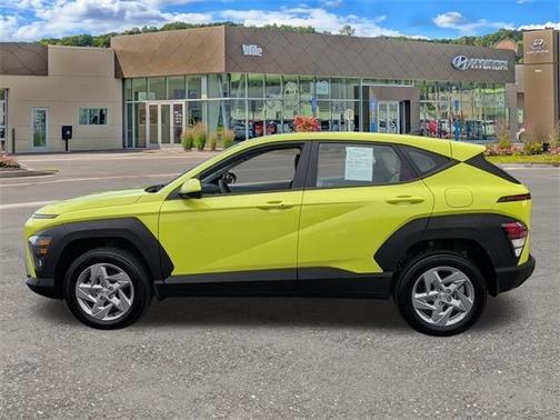 2024 Hyundai KONA SE