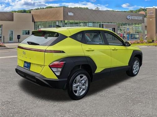 2024 Hyundai KONA SE