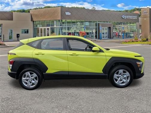 2024 Hyundai KONA SE