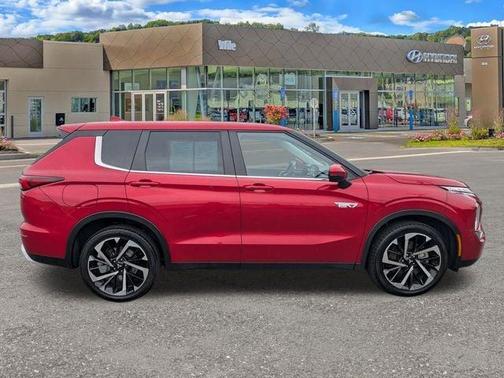 2023 Mitsubishi Outlander PHEV 