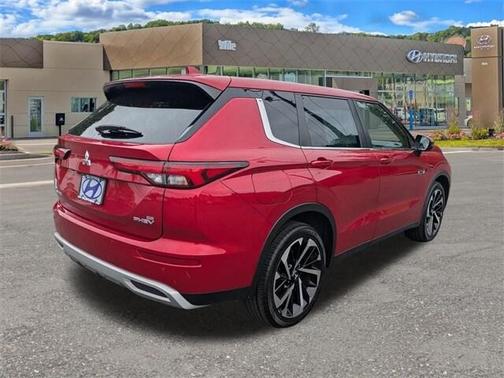 2023 Mitsubishi Outlander PHEV 