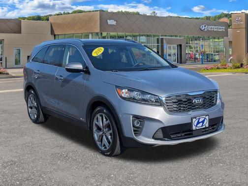 Everlasting Silver 2019 Kia Sorento EX