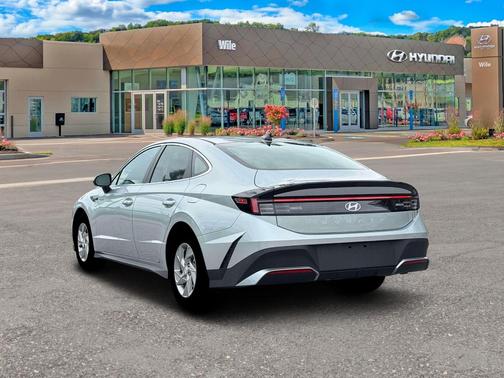 2026 Hyundai SONATA SE