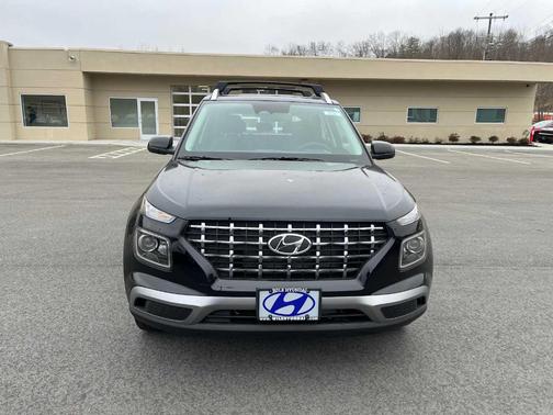 Onyx Black 2026 Hyundai VENUE SEL