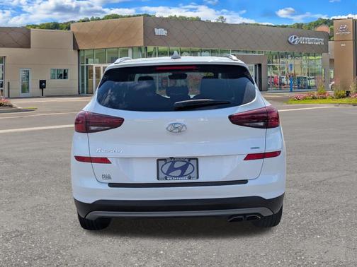White Cream 2021 Hyundai TUCSON Sport
