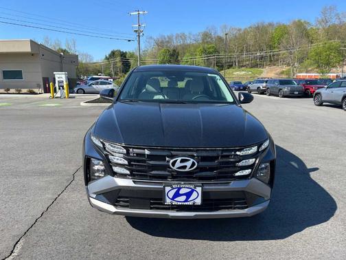 Deep Sea 2026 Hyundai TUCSON Hybrid Blue SE
