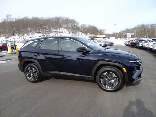 Deep Sea 2026 Hyundai TUCSON Hybrid Blue SE