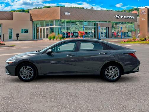 2025 Hyundai ELANTRA HEV Blue