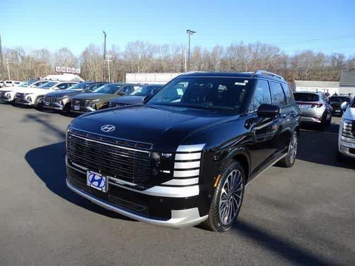 Abyss Black Pearl 2026 Hyundai Palisade Hybrid Calligraphy