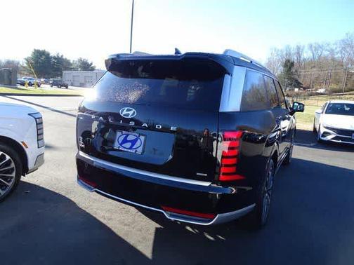 Abyss Black Pearl 2026 Hyundai Palisade Hybrid Calligraphy