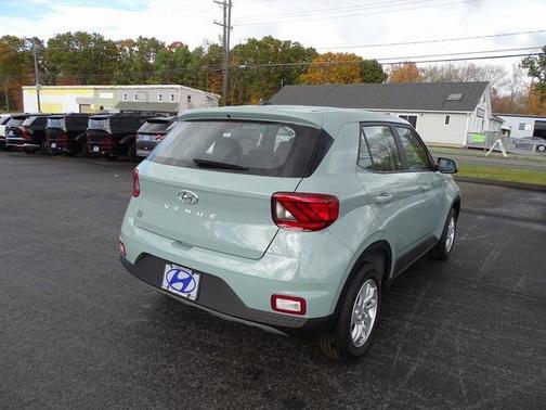 2026 Hyundai VENUE SE