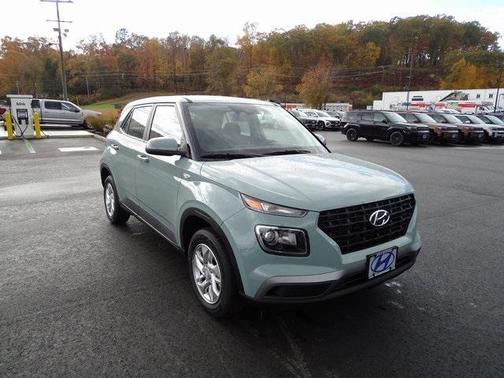2026 Hyundai VENUE SE