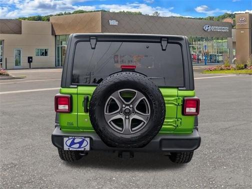 2018 Jeep Wrangler Unlimited Sport