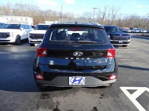 Onyx Black 2026 Hyundai VENUE SEL