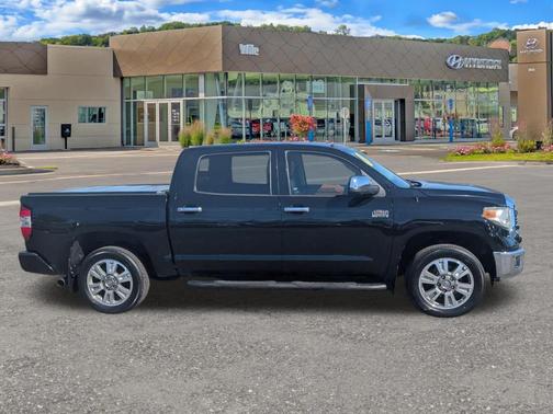 Midnight Black Metallic 2016 Toyota Tundra 1794