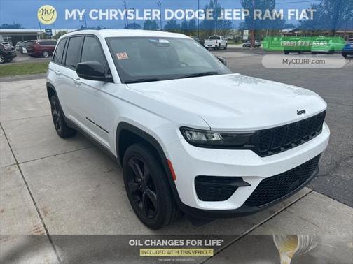 2022 Jeep Grand Cherokee Altitude