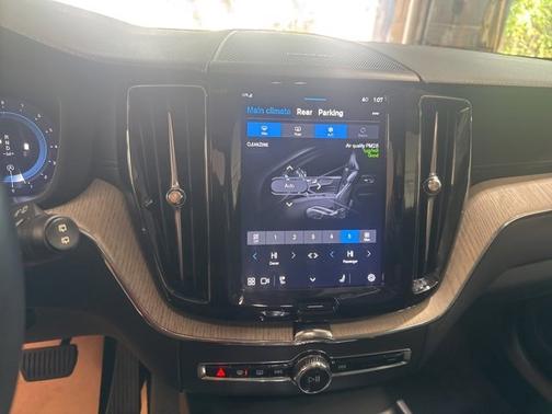 2022 Volvo XC60 B5 AWD Inscription