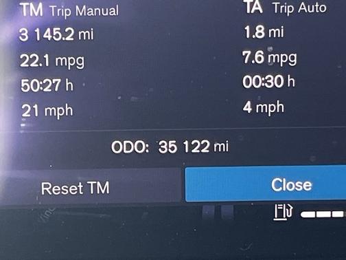 2022 Volvo XC60 B5 AWD Momentum