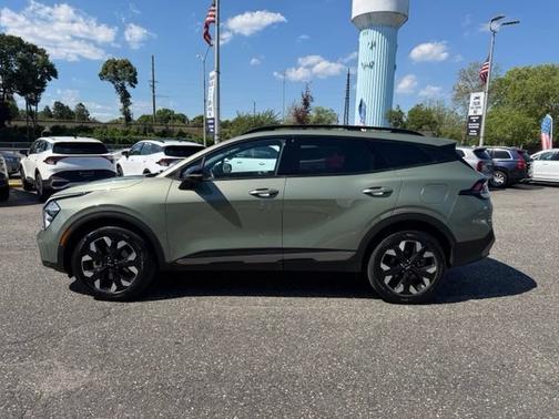 Green 2023 Kia Sportage X-Line