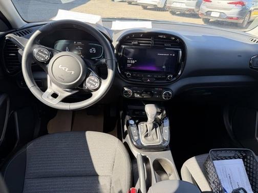2024 Kia Soul EX