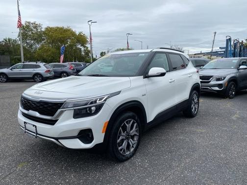 2022 Kia Seltos EX