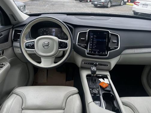 2022 Volvo XC90 T6 AWD Inscription 7 Seater