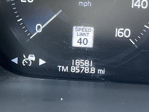 2022 Volvo XC90 T6 AWD Inscription 7 Seater