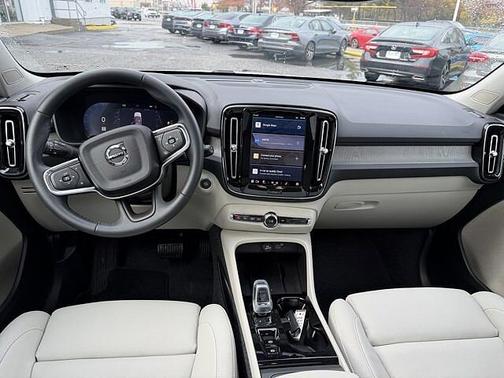 2025 Volvo XC40 Ultra