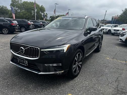 2022 Volvo XC60 B5 AWD Inscription