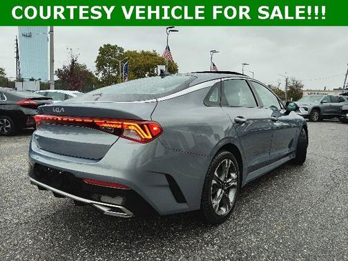 2022 Kia K5 EX