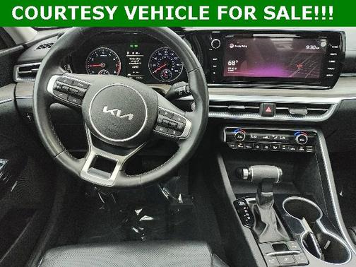 2022 Kia K5 EX