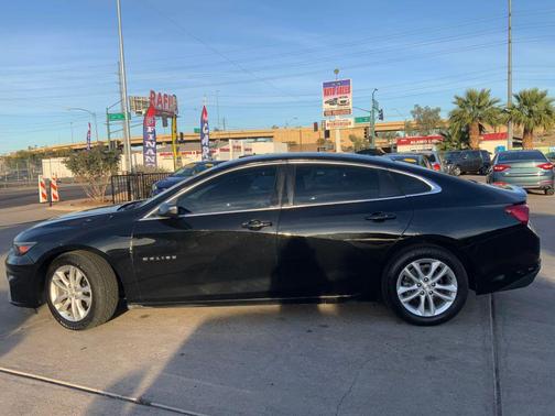 2017 Chevrolet Malibu 1LT