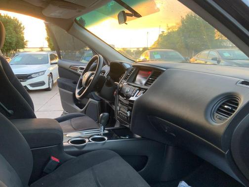 2014 Nissan Pathfinder S