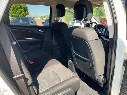 2020 Dodge Journey SE Value