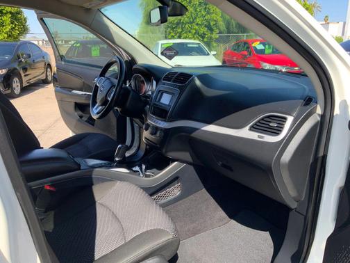 2020 Dodge Journey SE Value