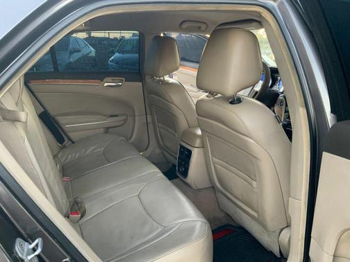 2013 Chrysler 300C Base