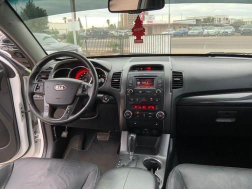 2013 Kia Sorento SX