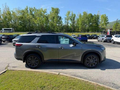 Gun Metallic 2026 Nissan Pathfinder SL