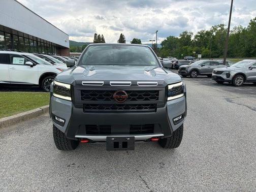 Boulder Gray Pearl 2026 Nissan Frontier PRO-4X