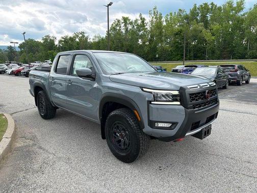 Boulder Gray Pearl 2026 Nissan Frontier PRO-4X