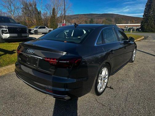 2024 Audi A4 45 S line Premium Plus