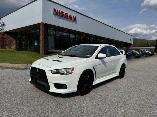 Wicked White 2014 Mitsubishi Lancer Evolution GSR