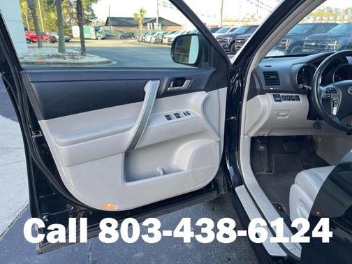 2011 Toyota Highlander SE