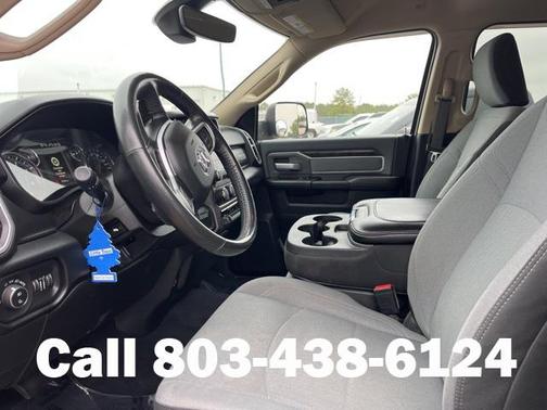 2020 RAM 2500 Big Horn Crew Cab 4x4 6'4' Box