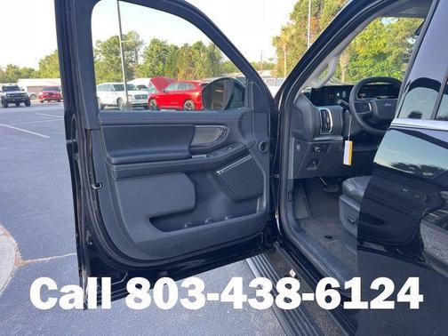 Agate Black Metallic 2026 Ford Expedition Platinum