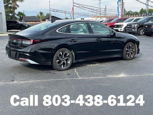 Abyss Black 2025 Hyundai SONATA SEL