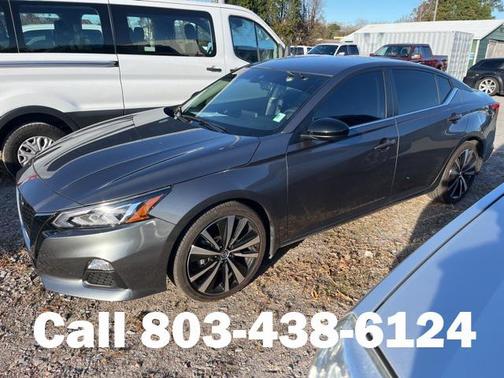 2022 Nissan Altima SR FWD