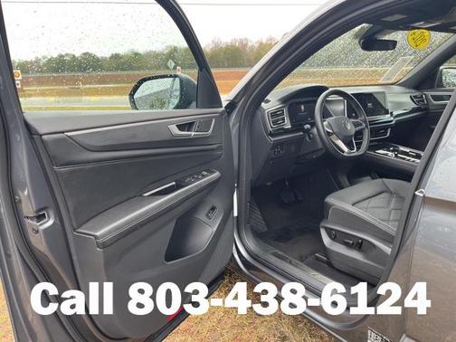 2024 Volkswagen Atlas Cross Sport 2.0T SE w/Technology